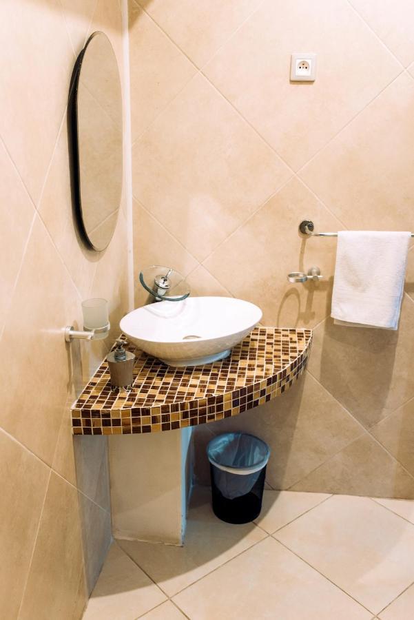 Residence Le Hublot Antananarivo Bagian luar foto